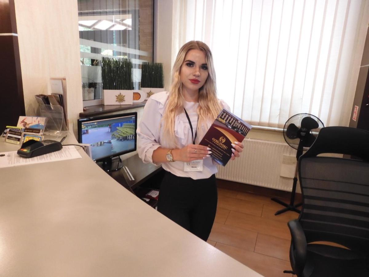 Ostello Gosciniec Biznesowy Dąbrowa Górnicza Esterno foto